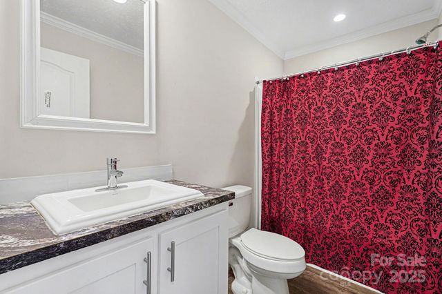 186 Ridge Creek Drive, Troutman, NC 28166