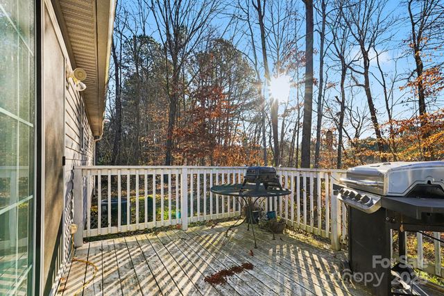 186 Ridge Creek Drive, Troutman, NC 28166
