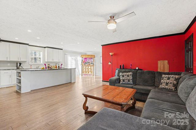 186 Ridge Creek Drive, Troutman, NC 28166