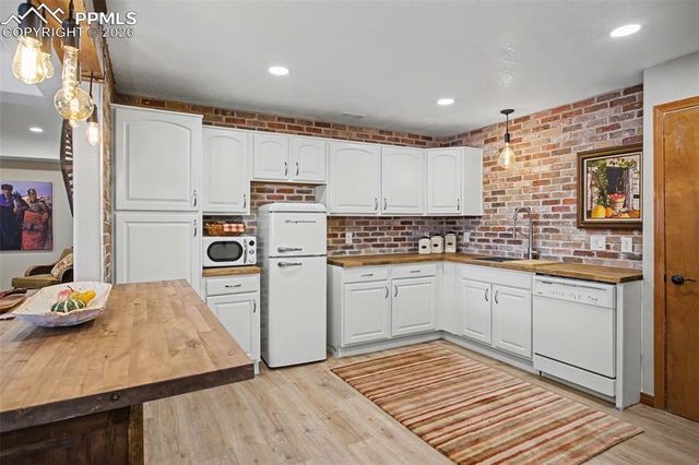 19805 Chisholm Trail, Monument, CO 80132