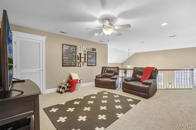 208 Fountain Drive, Glen Carbon, IL 62034