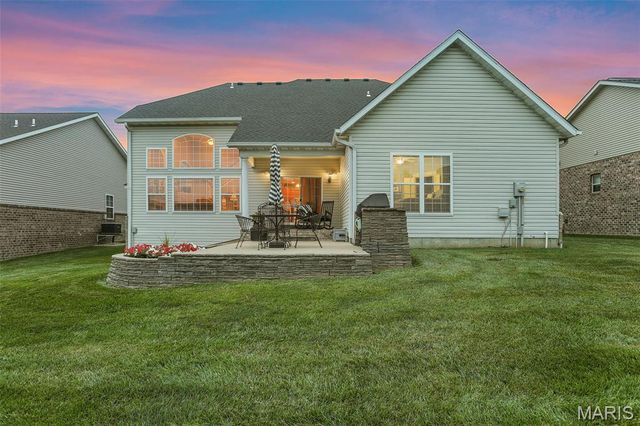 208 Fountain Drive, Glen Carbon, IL 62034