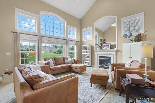 208 Fountain Drive, Glen Carbon, IL 62034