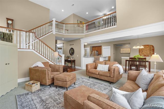 208 Fountain Drive, Glen Carbon, IL 62034