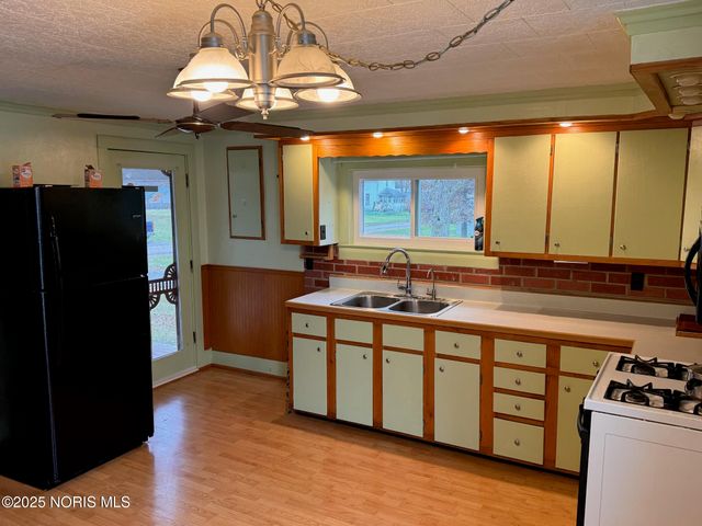 3631 Lake Street, Bryan, OH 43506