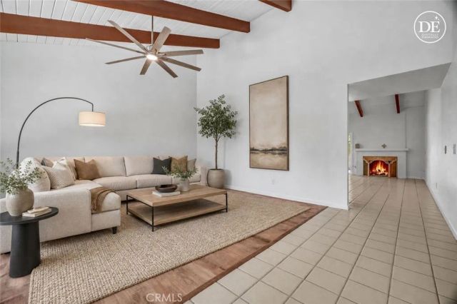 2616 N Tustin Avenue A, Santa Ana, CA 92705