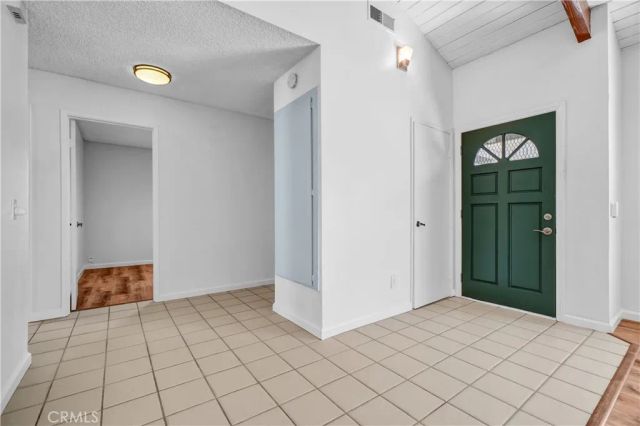 2616 N Tustin Avenue A, Santa Ana, CA 92705
