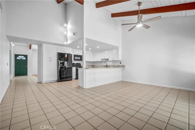 2616 N Tustin Avenue A, Santa Ana, CA 92705
