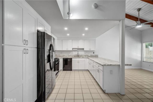 2616 N Tustin Avenue A, Santa Ana, CA 92705