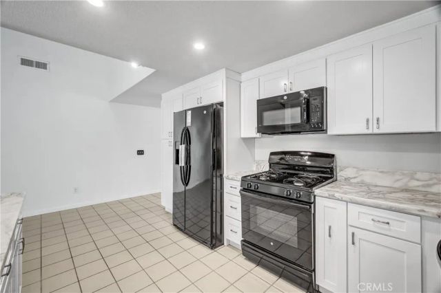 2616 N Tustin Avenue A, Santa Ana, CA 92705