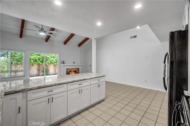 2616 N Tustin Avenue A, Santa Ana, CA 92705