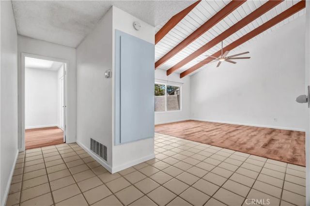 2616 N Tustin Avenue A, Santa Ana, CA 92705