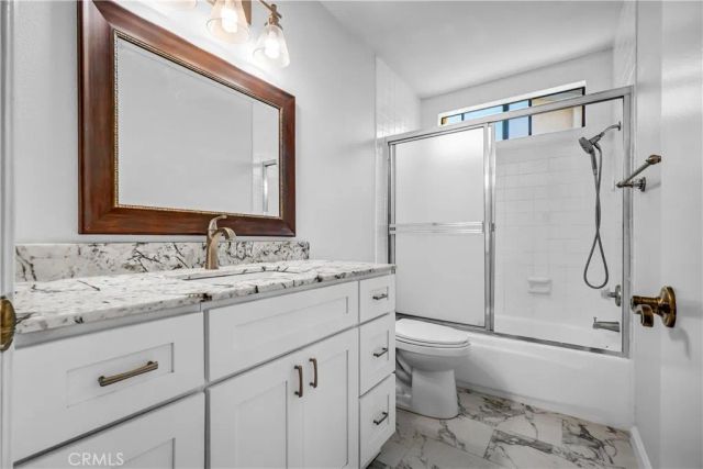 2616 N Tustin Avenue A, Santa Ana, CA 92705