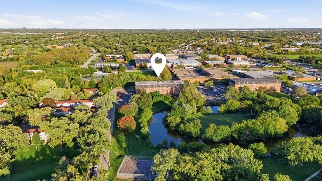 5011 Valley Lane 208, Streamwood, IL 60107