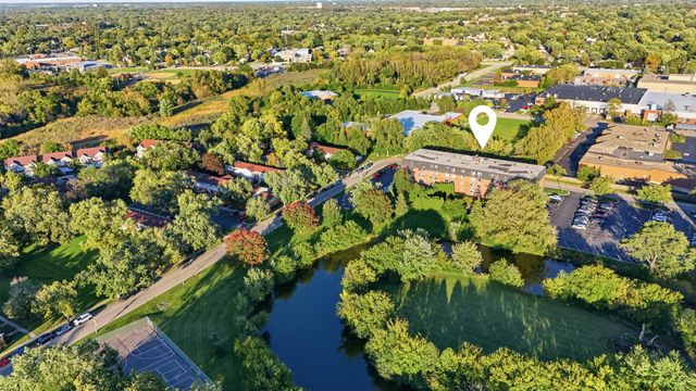 5011 Valley Lane 208, Streamwood, IL 60107