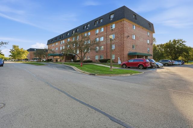 5011 Valley Lane 208, Streamwood, IL 60107
