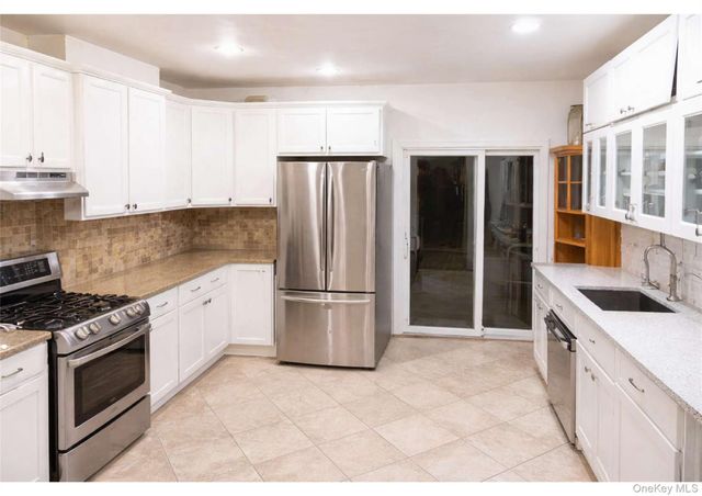 85-40 79th Street, Woodhaven, NY 11421