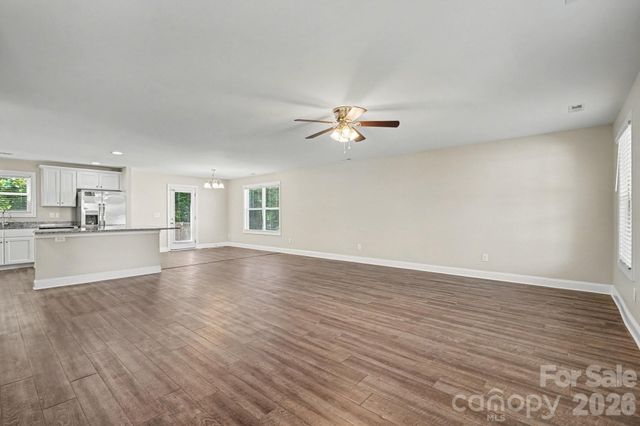 1548 Mayfair Drive, Conover, NC 28613