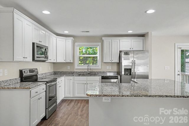 1548 Mayfair Drive, Conover, NC 28613