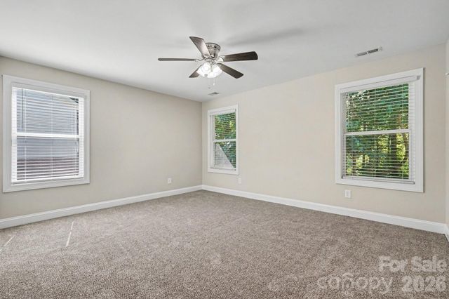 1548 Mayfair Drive, Conover, NC 28613