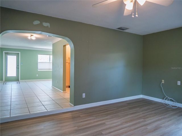 6724 17TH LANE N, St Petersburg, FL 33702