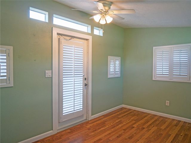 6724 17TH LANE N, St Petersburg, FL 33702