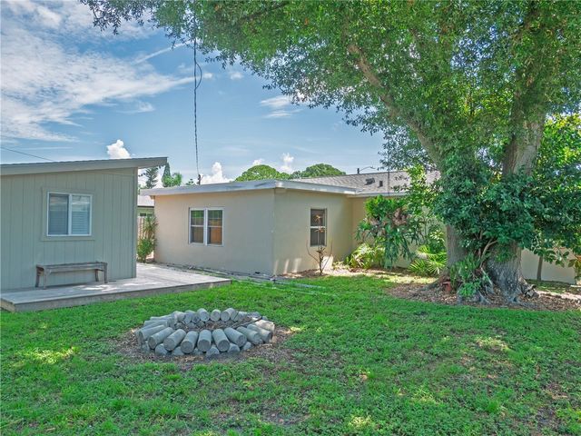 6724 17TH LANE N, St Petersburg, FL 33702