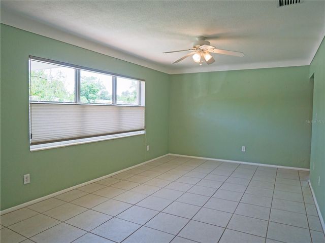 6724 17TH LANE N, St Petersburg, FL 33702