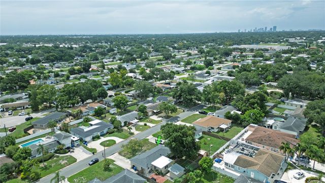 6724 17TH LANE N, St Petersburg, FL 33702