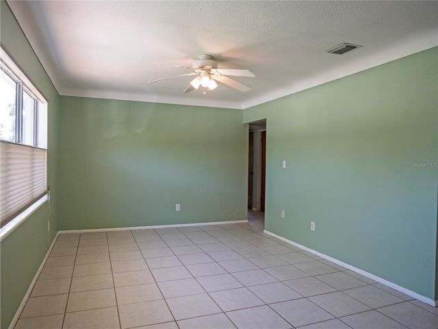 6724 17TH LANE N, St Petersburg, FL 33702