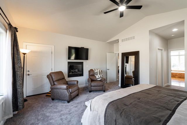 2308 Coldwater Creek DRIVE, Waukesha, WI 53188