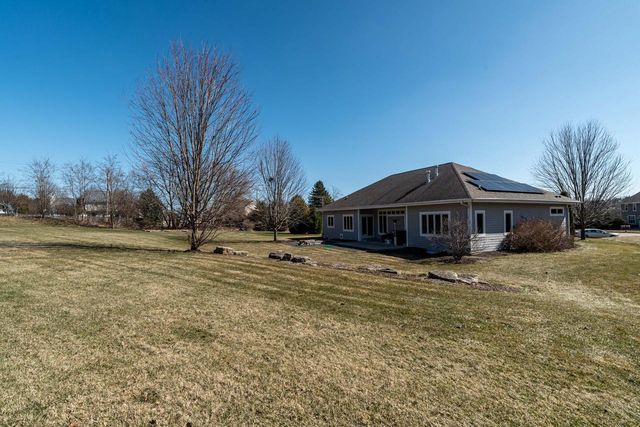 2308 Coldwater Creek DRIVE, Waukesha, WI 53188