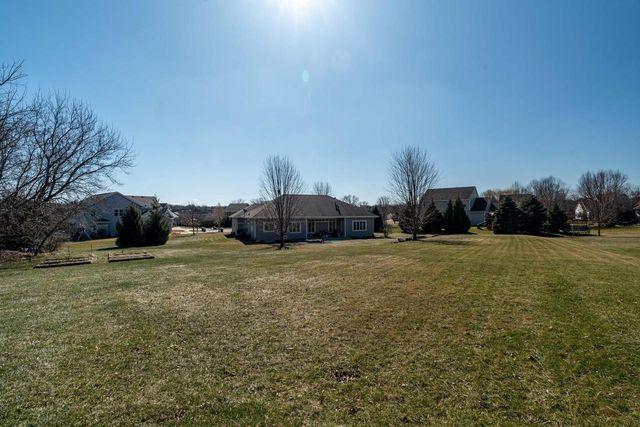 2308 Coldwater Creek DRIVE, Waukesha, WI 53188