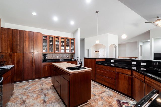 2308 Coldwater Creek DRIVE, Waukesha, WI 53188