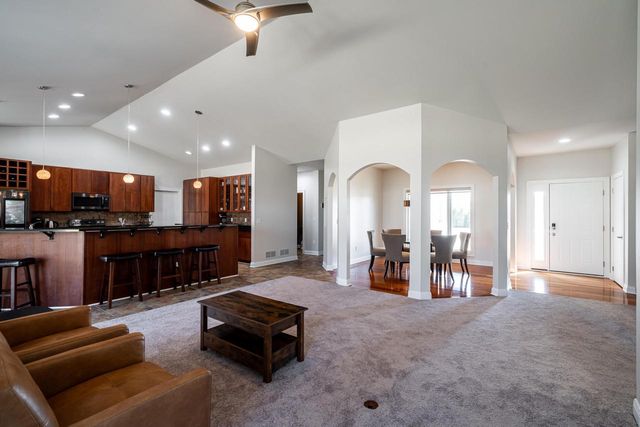 2308 Coldwater Creek DRIVE, Waukesha, WI 53188