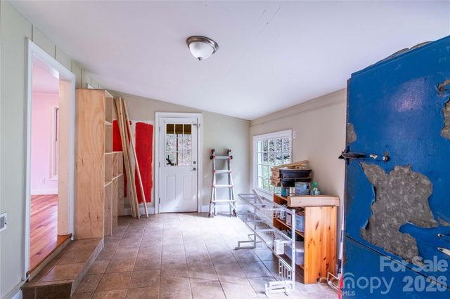 108 Poplar Gap Road, Brevard, NC 28712