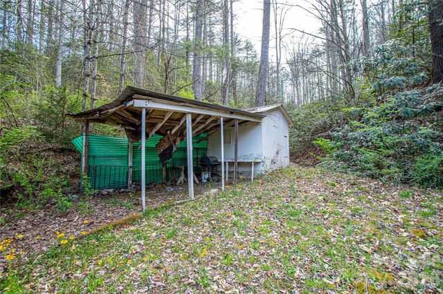 108 Poplar Gap Road, Brevard, NC 28712