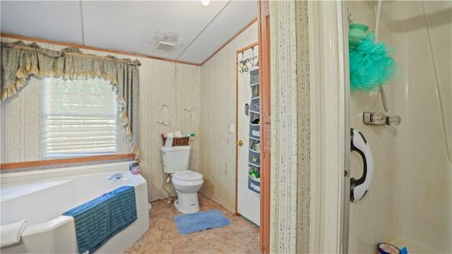 105 Stardust Loop, Jesup, GA 31545