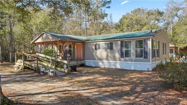105 Stardust Loop, Jesup, GA 31545
