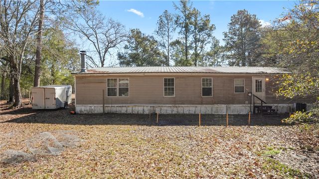 105 Stardust Loop, Jesup, GA 31545