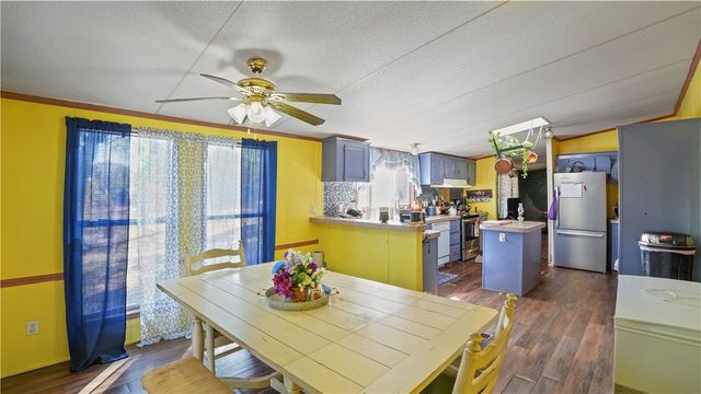 105 Stardust Loop, Jesup, GA 31545