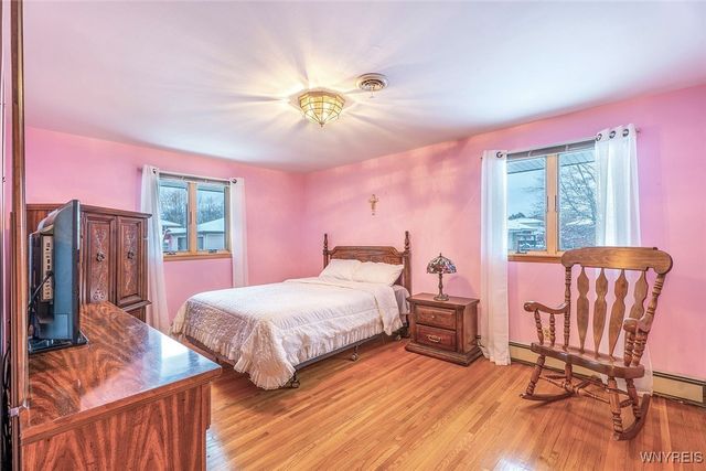 32 Barlow Avenue, Lackawanna, NY 14218