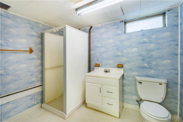 32 Barlow Avenue, Lackawanna, NY 14218