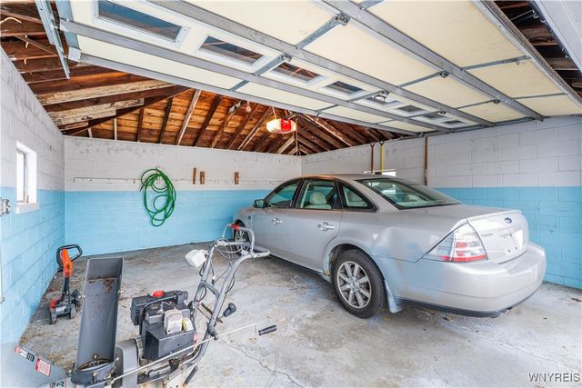 32 Barlow Avenue, Lackawanna, NY 14218