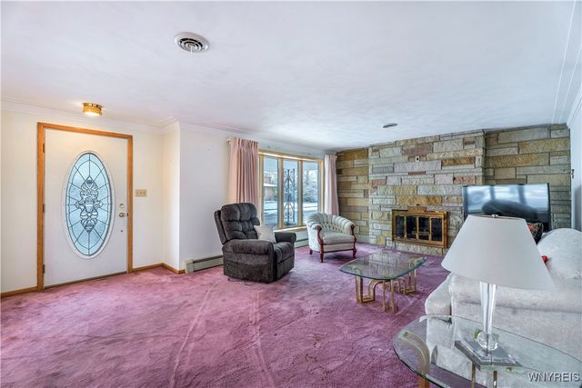 32 Barlow Avenue, Lackawanna, NY 14218