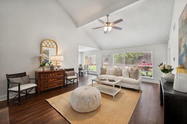 7025 Escondido Drive, Arlington, TX 76016