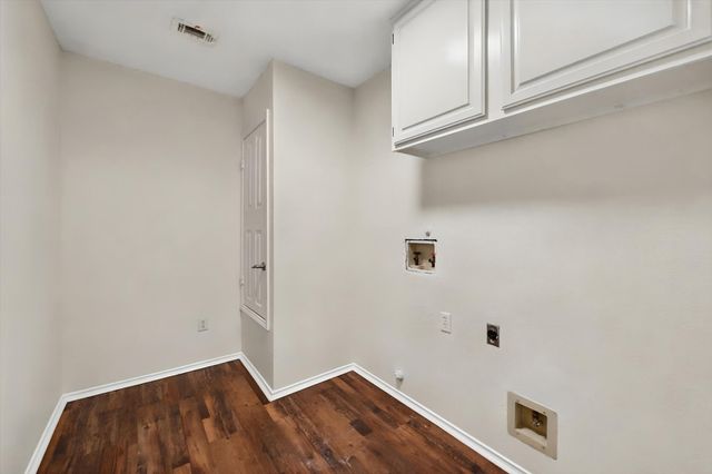 7025 Escondido Drive, Arlington, TX 76016