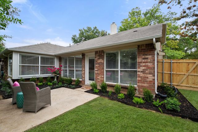 7025 Escondido Drive, Arlington, TX 76016
