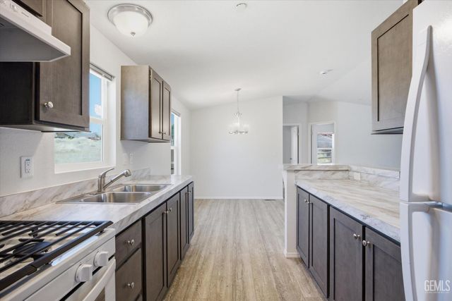 20405 Weston Avenue, Tehachapi, CA 93561