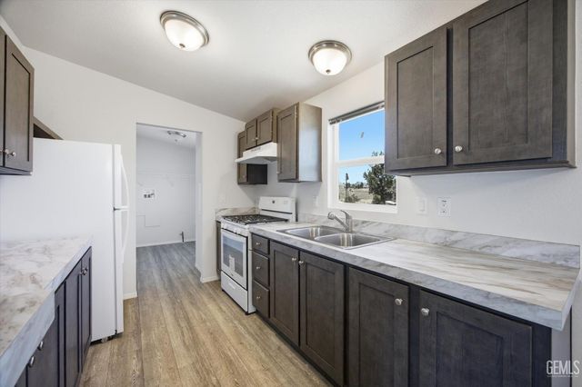 20405 Weston Avenue, Tehachapi, CA 93561